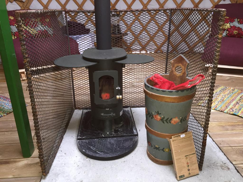 Отель The Yurt Isle of Gigha Экстерьер фото